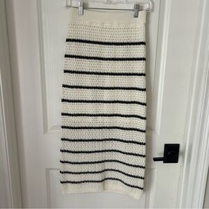 Benaar Los Angeles Women’s S Black Cream Striped Crochet Knit Midi Pencil Skirt